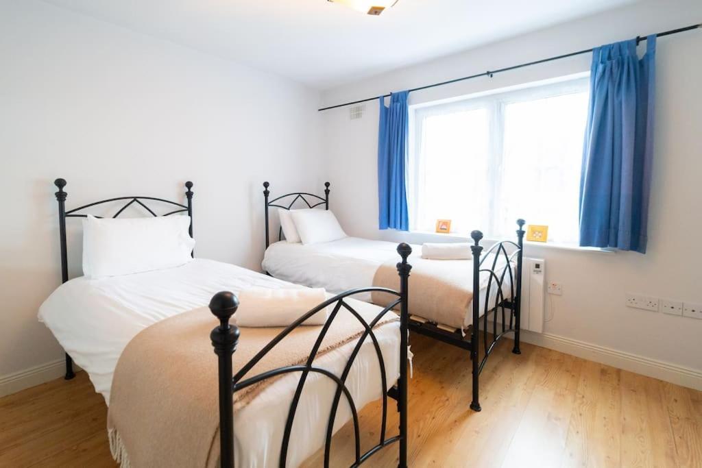 The Haven Dingle, Self Catering Accommodation Exteriör bild